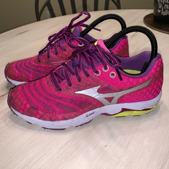 Mizuno Shoes - Mizuno Women's Wave Sayonara